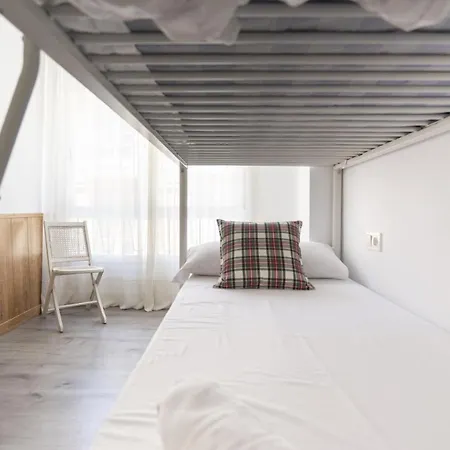 Soho Premium 4 Bedrooms Apartment Malaga